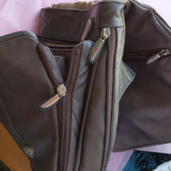 Travelon Bag - Picture 6 of 6